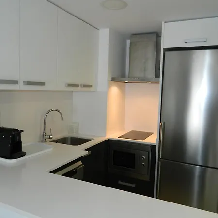 Moderno Con Piscina En Lestartit By Host&joy * Torroella De Montgri