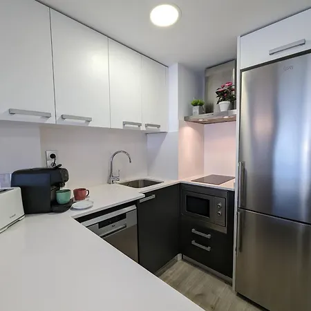 Moderno Con Piscina En Lestartit By Host&joy * Torroella De Montgri